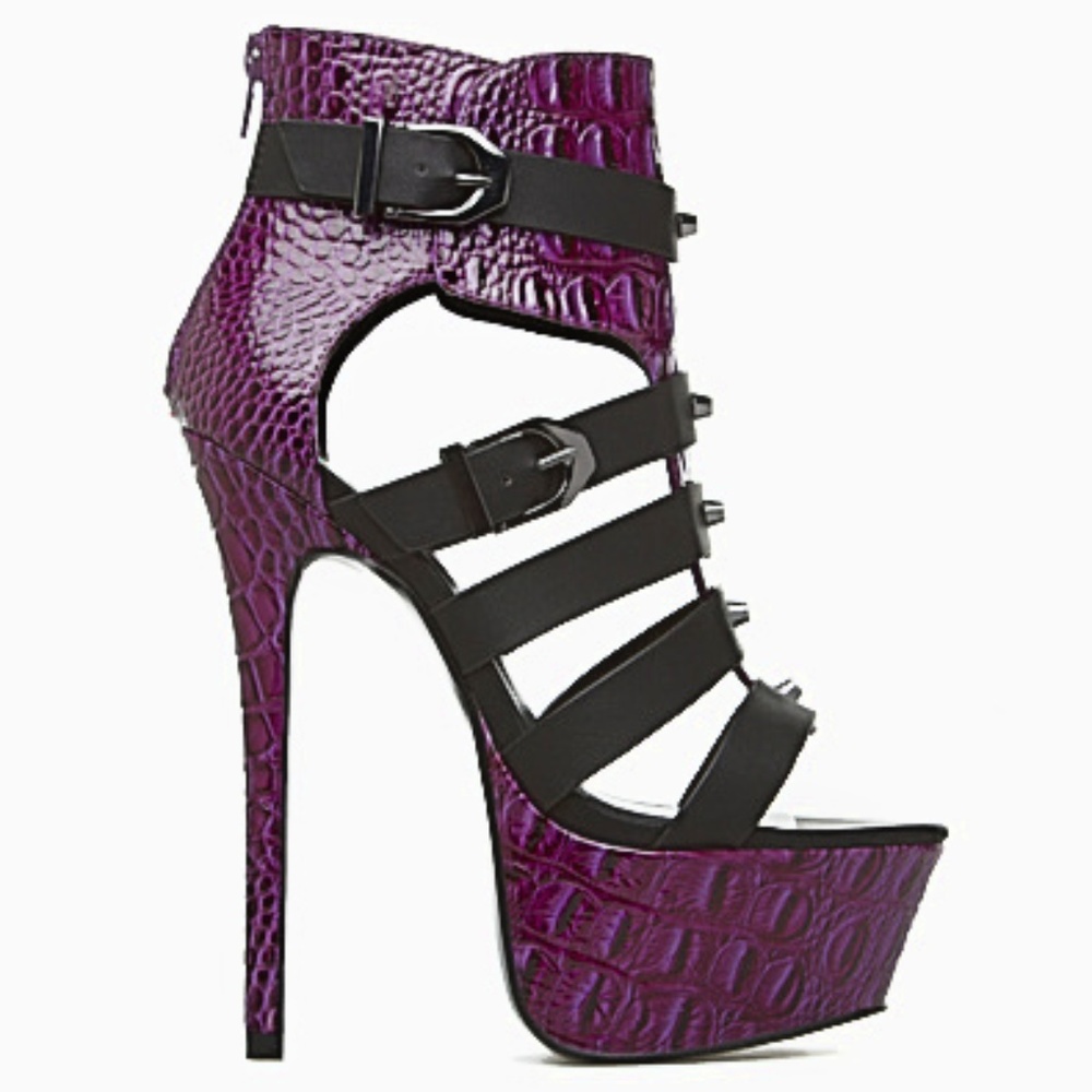 SOJI BOOTIES